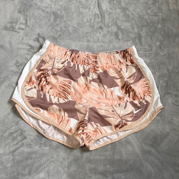 Nike Dri-FIT Leaf Print Shorts - Brown & Peach - Picture 1 of 3